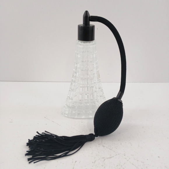 Vintage Style Clear Glass Perfume Atomizer Bottle with Black Bulb & Tassel 5" - Picture 2 of 9